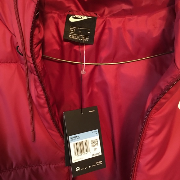 Nike Women’s Puffer Synthetic Fill New With Tags M - Picture 2 of 3